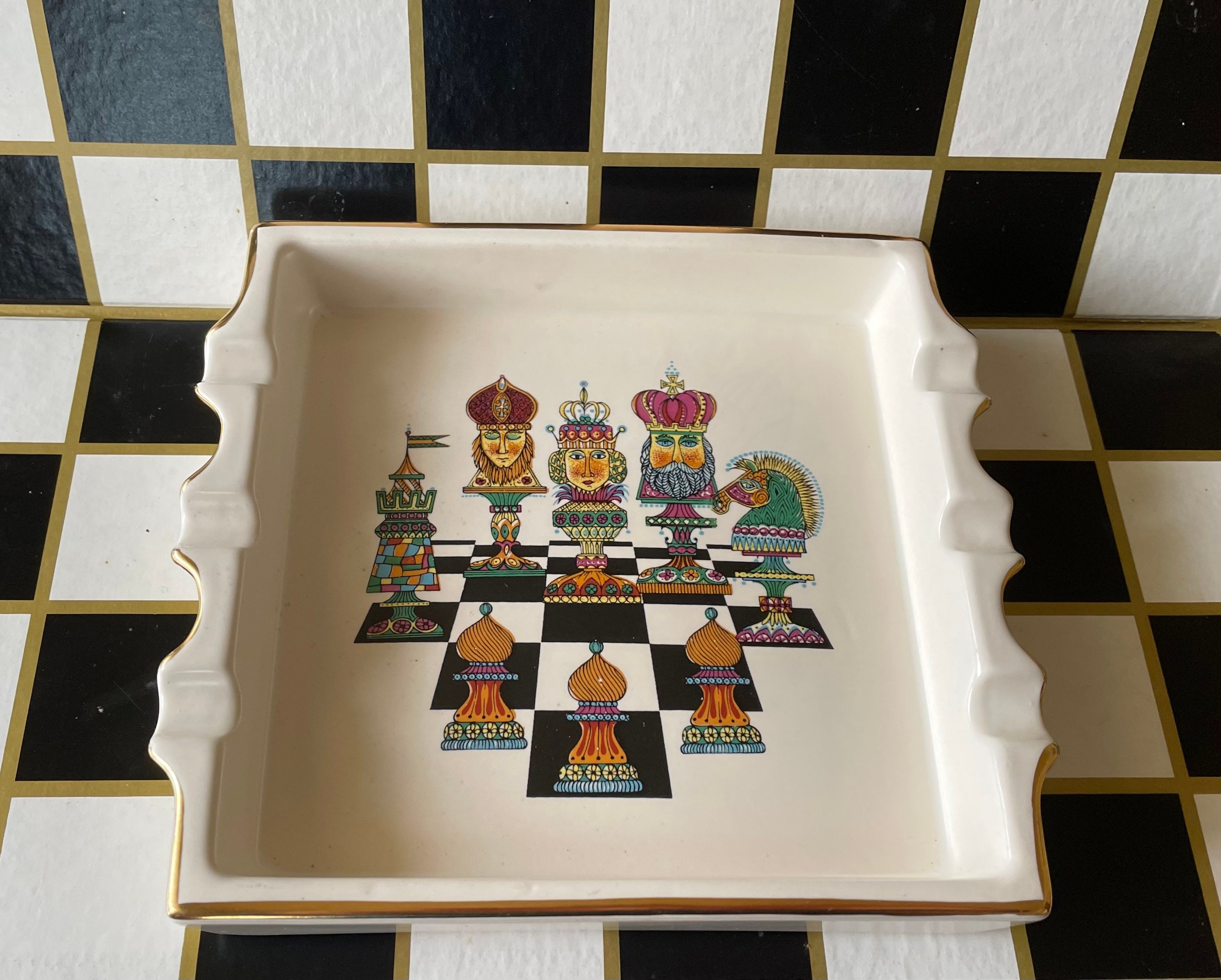 Collectable Novelty Ashtray by Carlton Ware Vintage Chess Board Ashtray ...