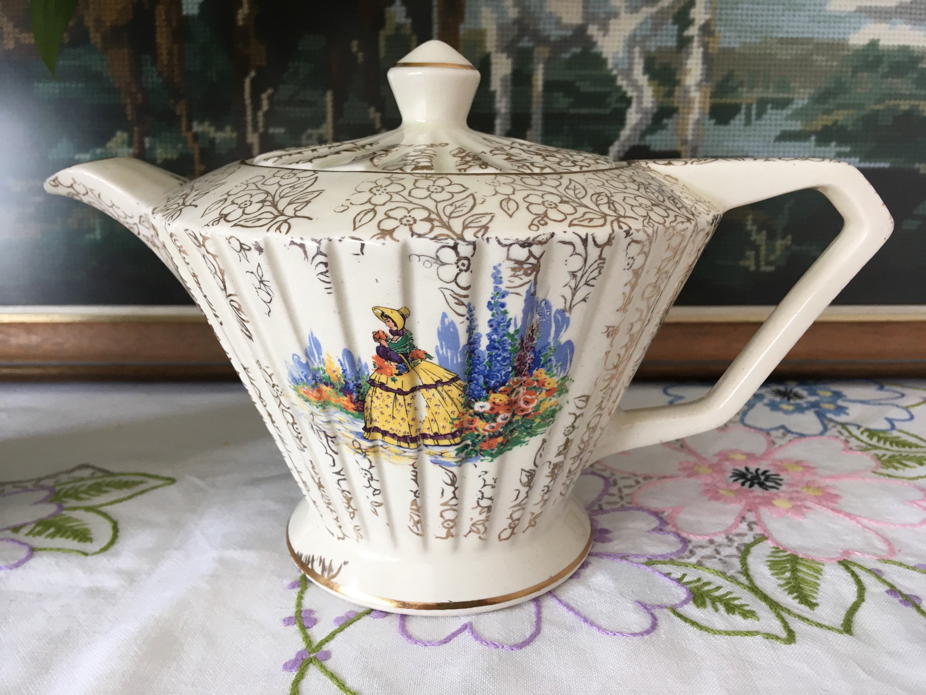 Sadler CRINOLINE LADY Teapot. Art Deco Aladdin Shape. Hold 4 Etsy