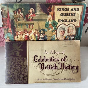 Dos álbumes de tarjetas de cigarrillos Carreras de los años 30 con tarjetas. Celebridades de la historia británica y reyes y reinas de Inglaterra
