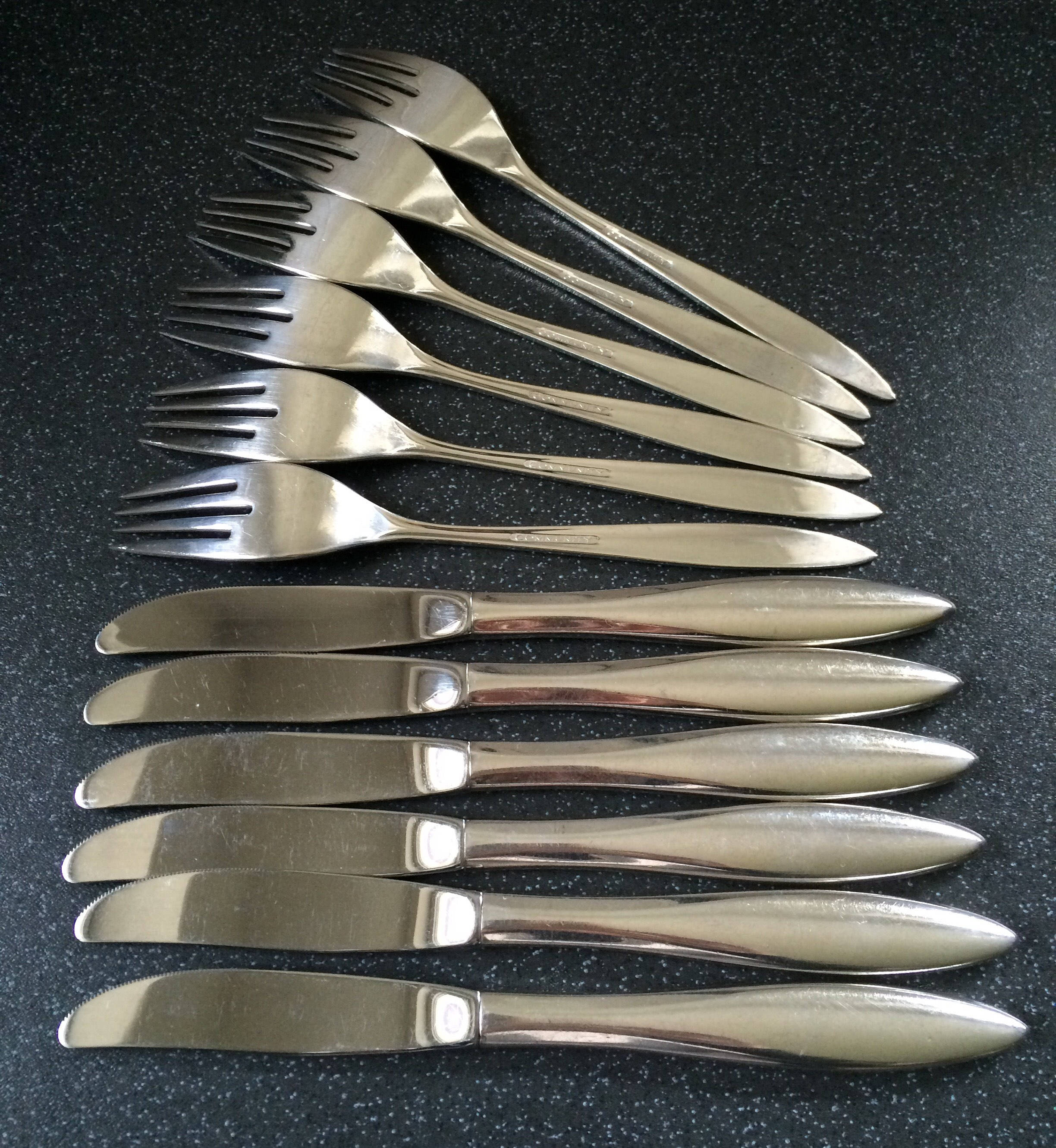 【美品】ONEIDA カトラリーセット Amazon｜Oneida｜カトラリーアソートセット オンライン通販