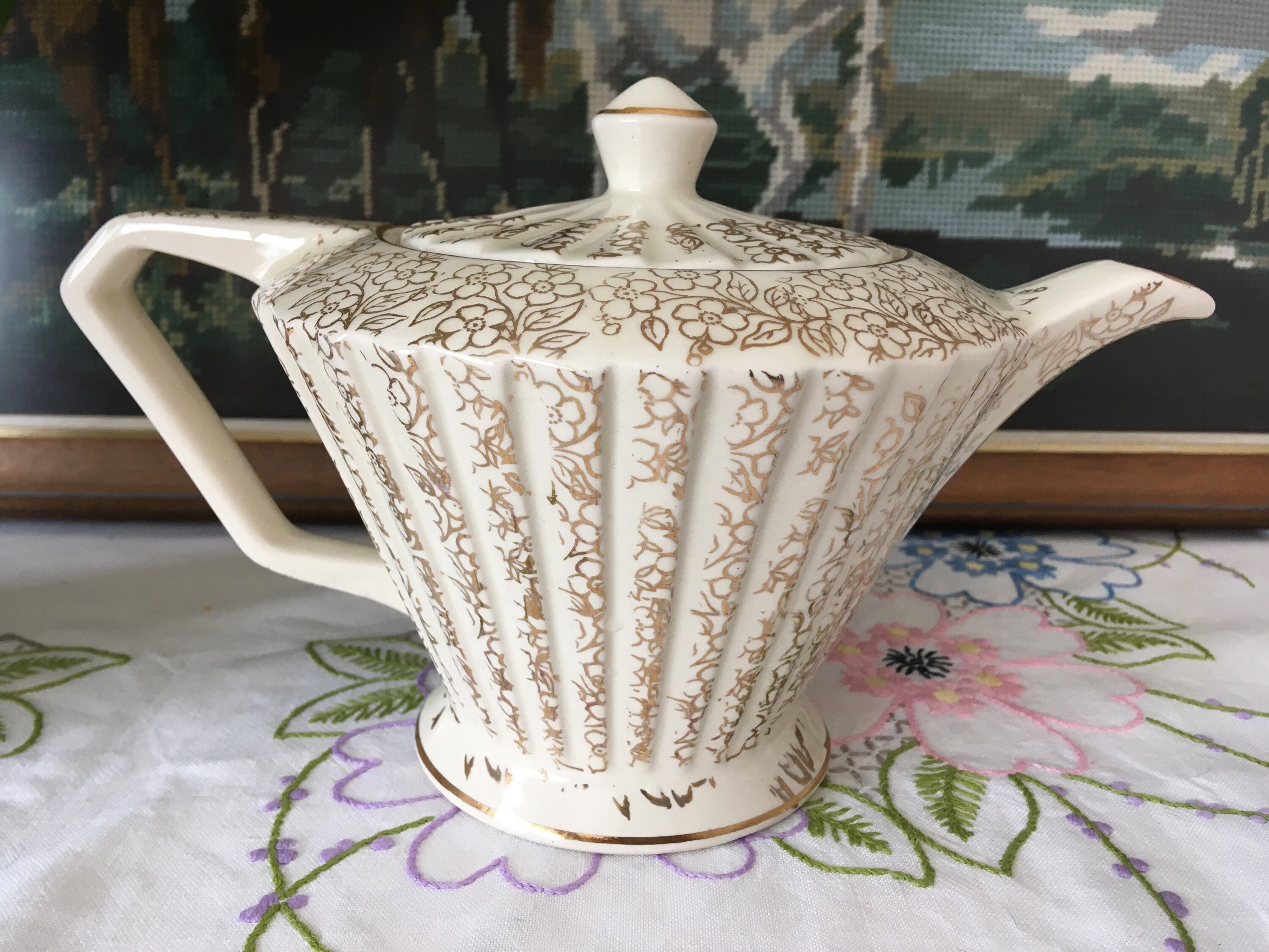 Sadler CRINOLINE LADY Teapot. Art Deco Aladdin Shape. Hold 4 Etsy