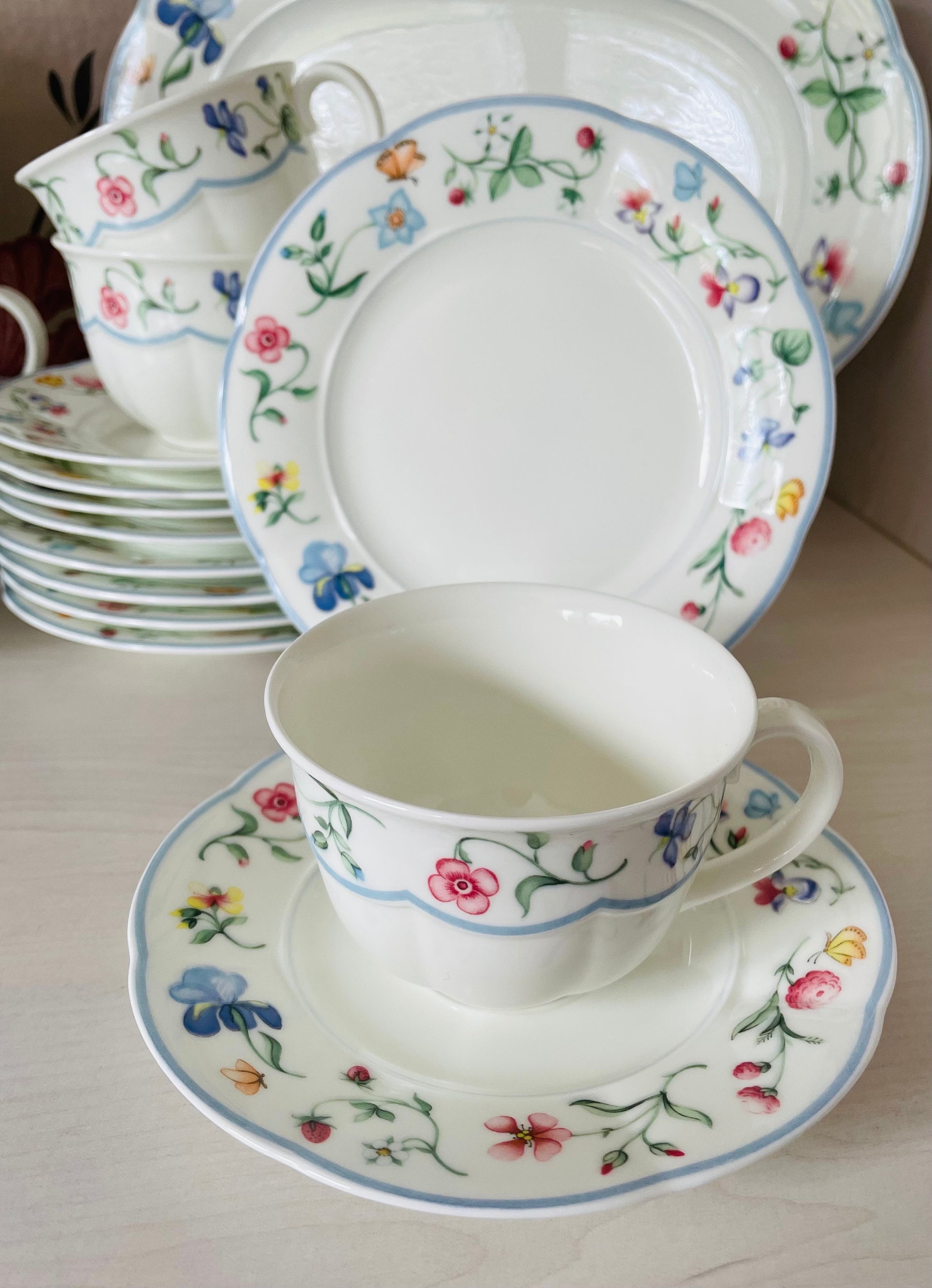 Villeroy & Boch Mariposa Trio Set, Floral Bone China Tea Cup
