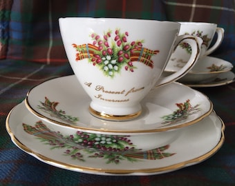 Vintage schottische Teetassen-Trio, Tartan Heather, Inverness Souvenir