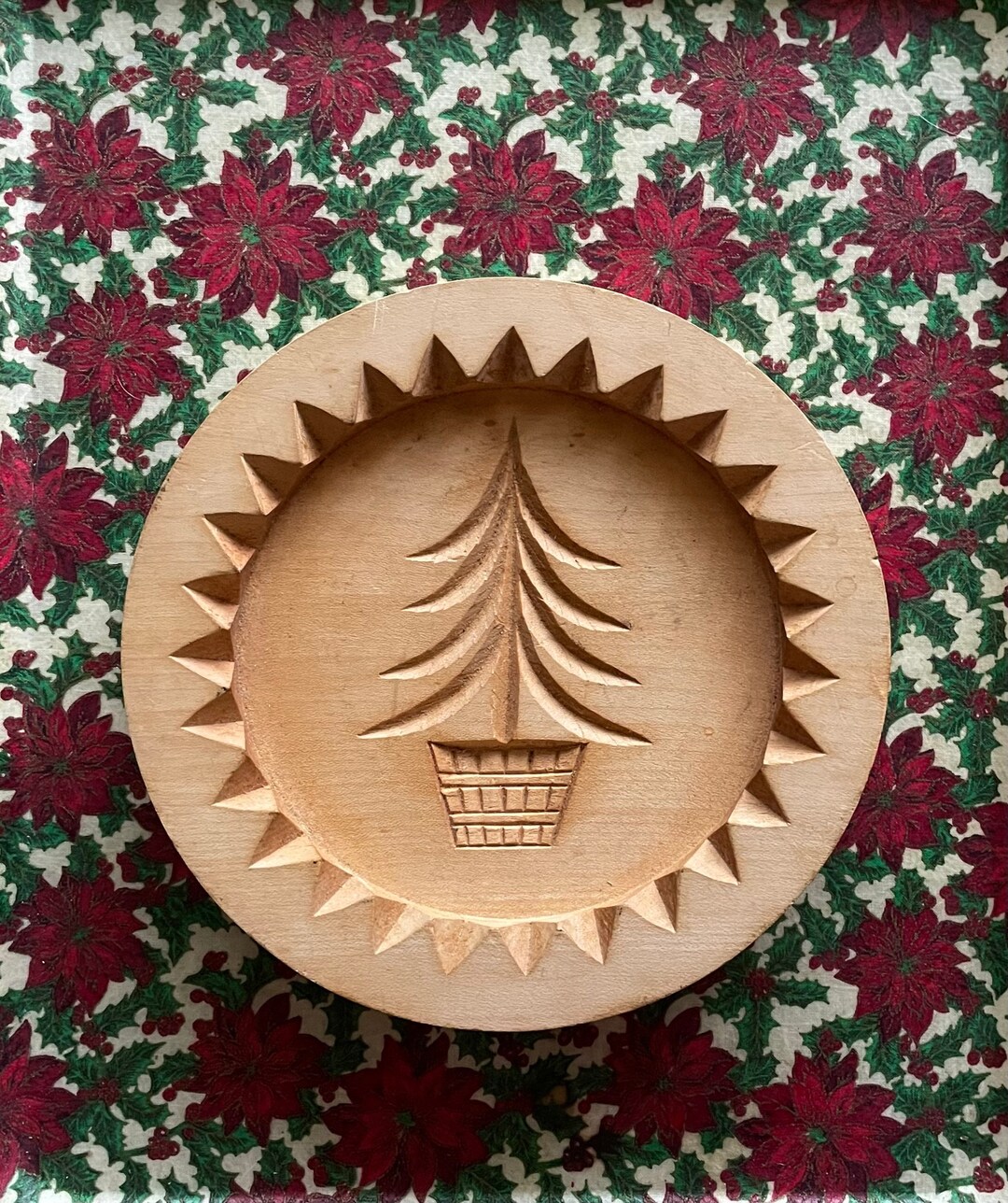 Rare Scottish Christmas Tree Shortbread 7 Inch Diameter Mould by J & I