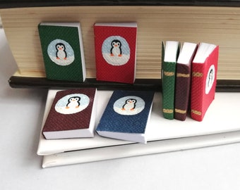 1:12 SCALE MINIATURE BOOK CAMEL WRINKLED KNEES HOW RAGGEDY ANN DOLLHOUSE SCALE