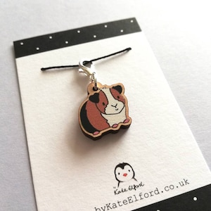 Guinea pig stitch marker, mini wooden cavy, ethically sourced wood, tri colour guinea pig charm