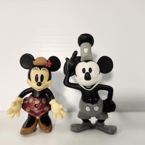 Mickey and Minnie Vintage 2 knobs