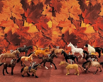 Horse knobs set of 14 with Albino