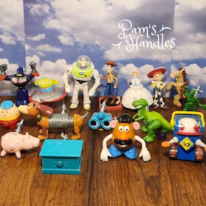 Toy Story handles 16 with toy box
