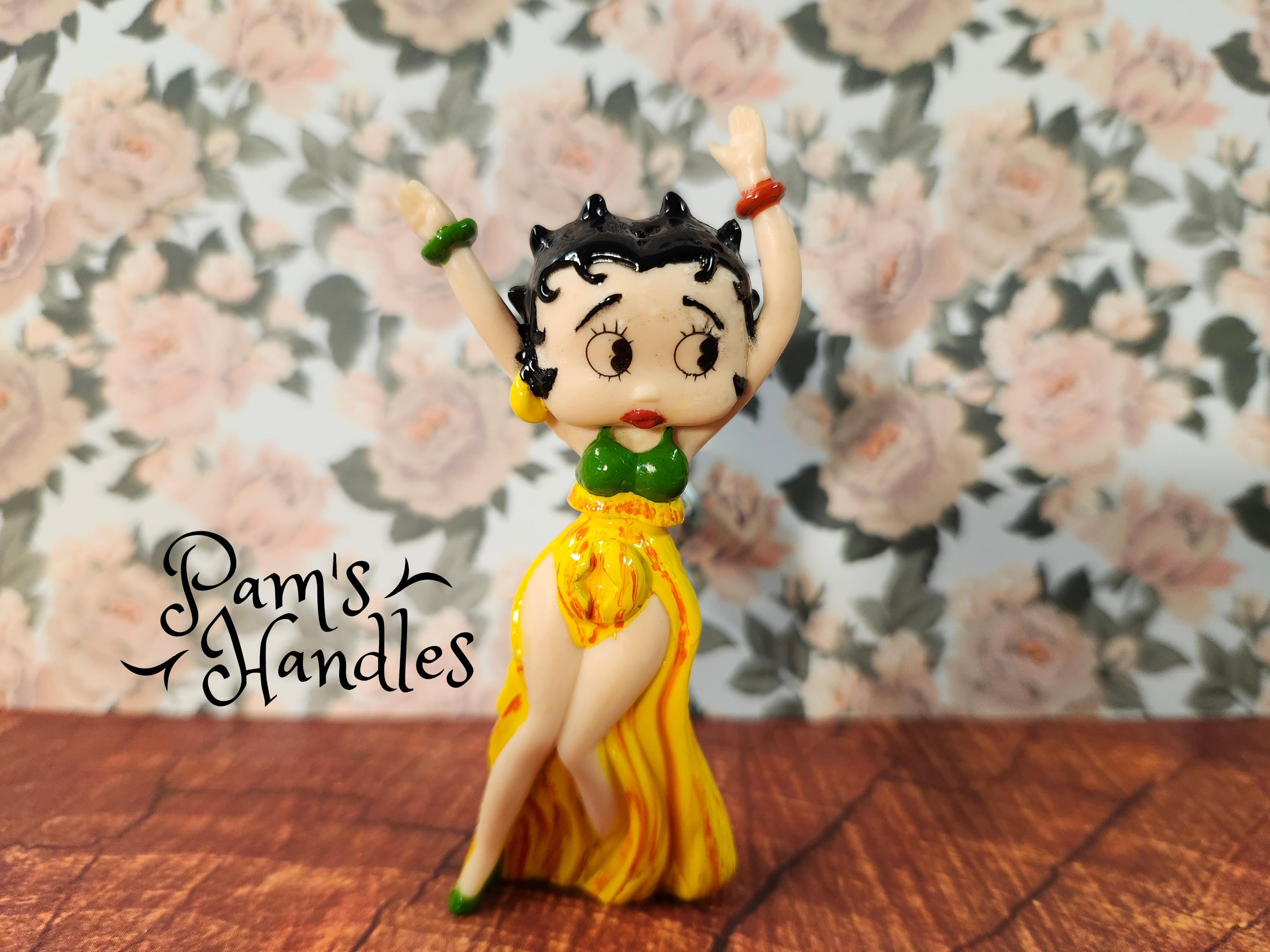 ベティ・ブープ ハワイアンフィギュア Gorgeous Collectible and Vintage Betty Boop Figurine