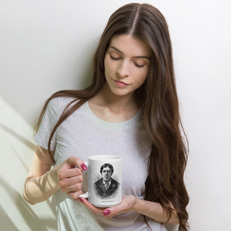 Oscar Wilde White Glossy Mug