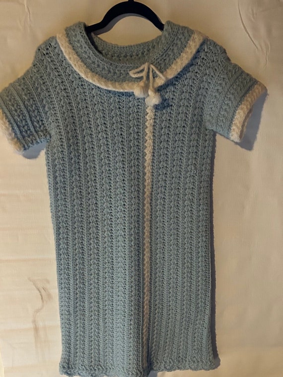 Vintage handmade knit/crochet baby blue/white ss d