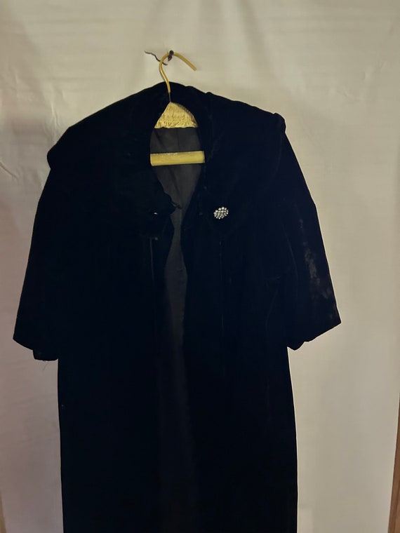 Vintage velvet short sleeve jacket/cape