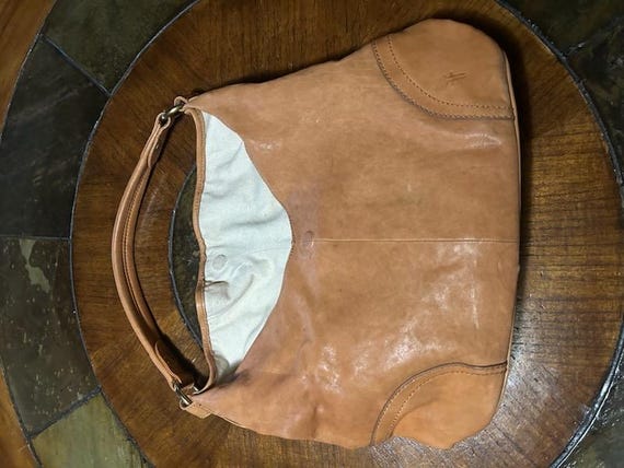 FRYE brown leather shoulder bag lots of interior pockets