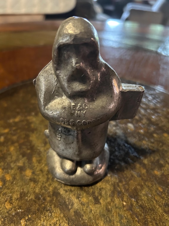 Vintage ice cream mold Santa