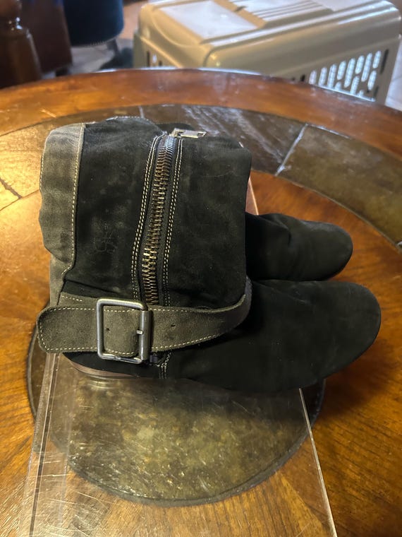 Boots by John Fluevog size 7 suede tall