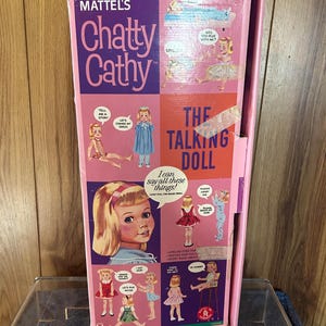 CHATTY CATHY The Talking Doll Mattel 1998 nieuw in doos geweldige graphics op het trekkoord van de doos werkt