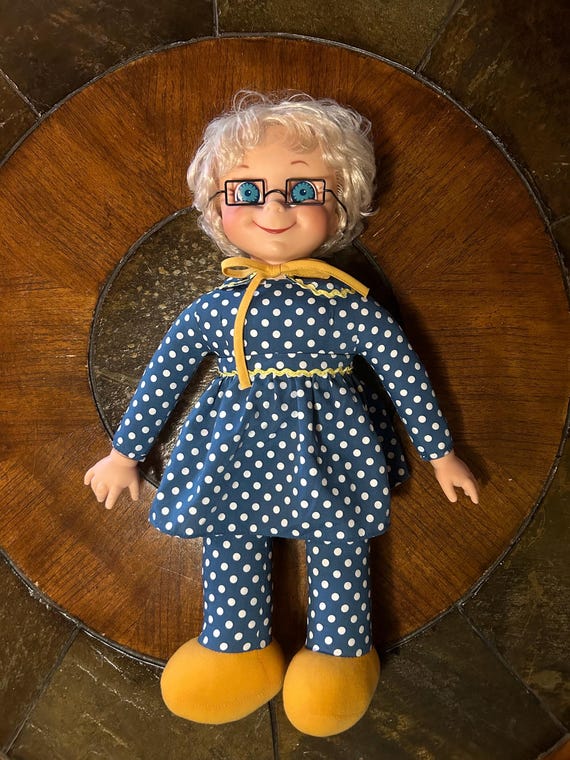 Mrs Beasley new in box talks original clothing glasses