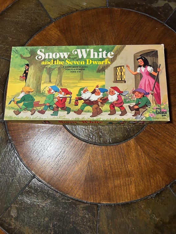 Snow White and the seven dwarfs board game 1977 cadaco game
