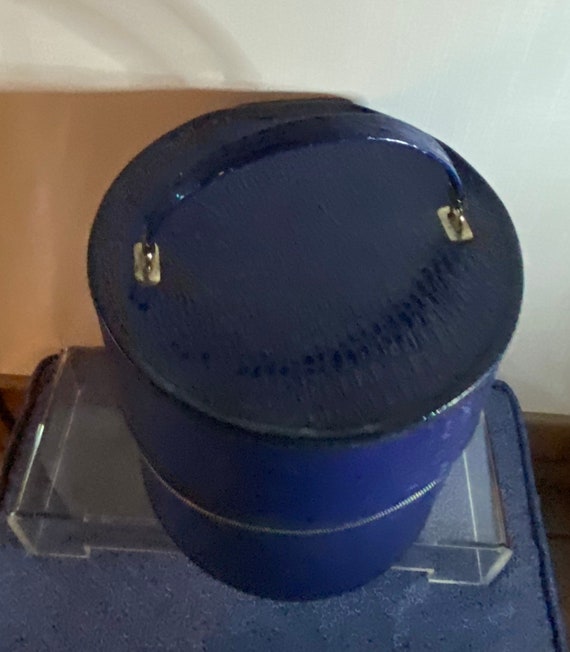 Vintage faux reptilian embossed blue vinyl round … - image 3