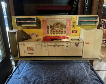 Vintage 1950 Marx Modern Toy Kitchen Set great graphics