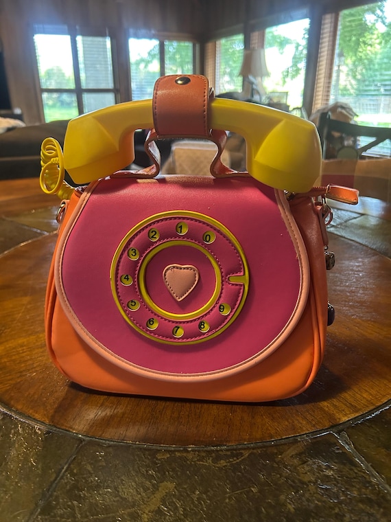 Bewaltz phone purse ring ring fruity fresh pink phone purse