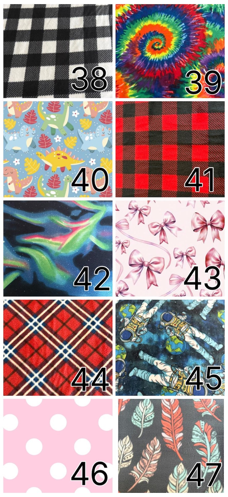 K&ouml;nnte beinhalten: Eine Collage aus zehn Stoffmustern, nummeriert von 38 bis 47. Die Muster umfassen schwarz-wei&szlig;es Karomuster, Regenbogen-Tie-Dye, bunte Dinosaurier auf Blau, rot-schwarzes Schottenmuster, Nordlichter, rosa Schleifen, rotes Schottenmuster, Astronauten im Weltraum, rosa Punkte und Federn.