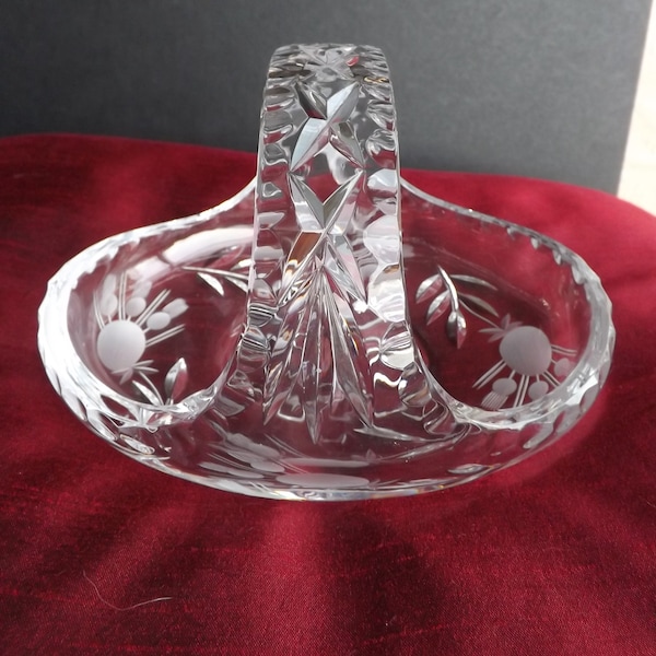 Lead Crystal Cut Glass Bon Bon Dish, Decorative Crystal Basket, Thistle Design, Starburst Base, 16 cm Across, 10cm High, Superb Condition