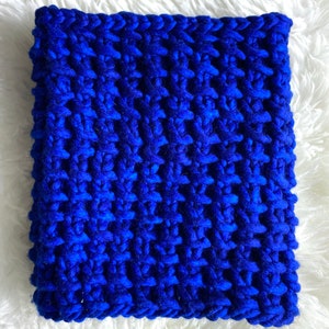 Lussuosa sciarpa a cappuccio a maglia a mano - FRIDA BLUE