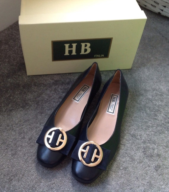 navy leather pumps uk