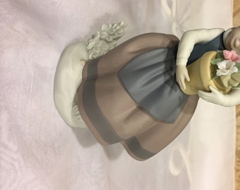 Beautiful Lladro Figurine Girl Holding a Flower Pot #5223 "Spring is Here" --  Rare Matte Finish