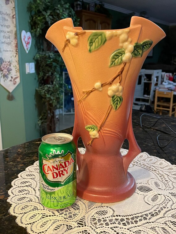 Roseville Pink Snowberry Vase, Shape IV2-12 Inches - Etsy