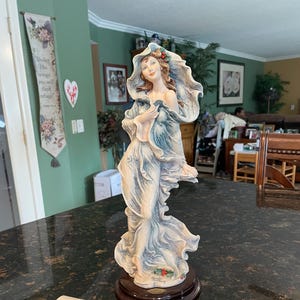 Giuseppe Armani &quot;WINTER TWILIGHT&quot; Figurine, C. Florence, 1998, number 1177C ~ NIB