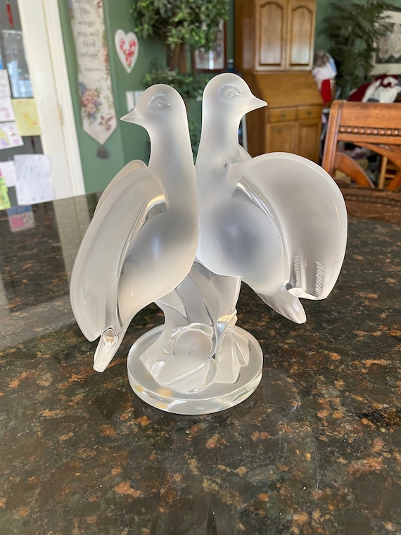 Lalique HUGE Crystal ARIANE DOVES Figure ~ Satin-finish