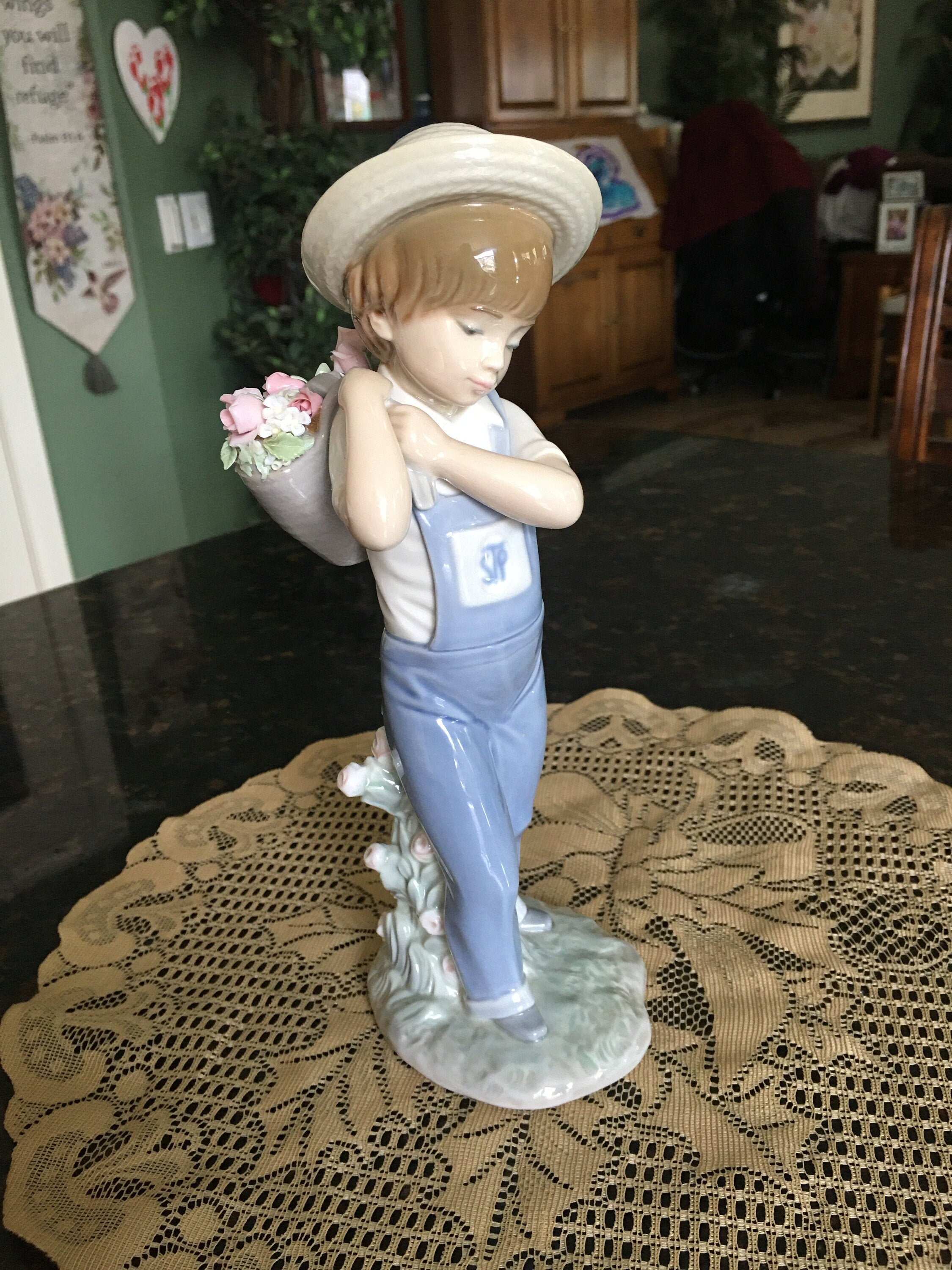 【リヤドロ 】Flower Harvest 少年と花 No.1286 リヤドロ 】Flower Harvest 少年と花 No.1286 - メルカリ