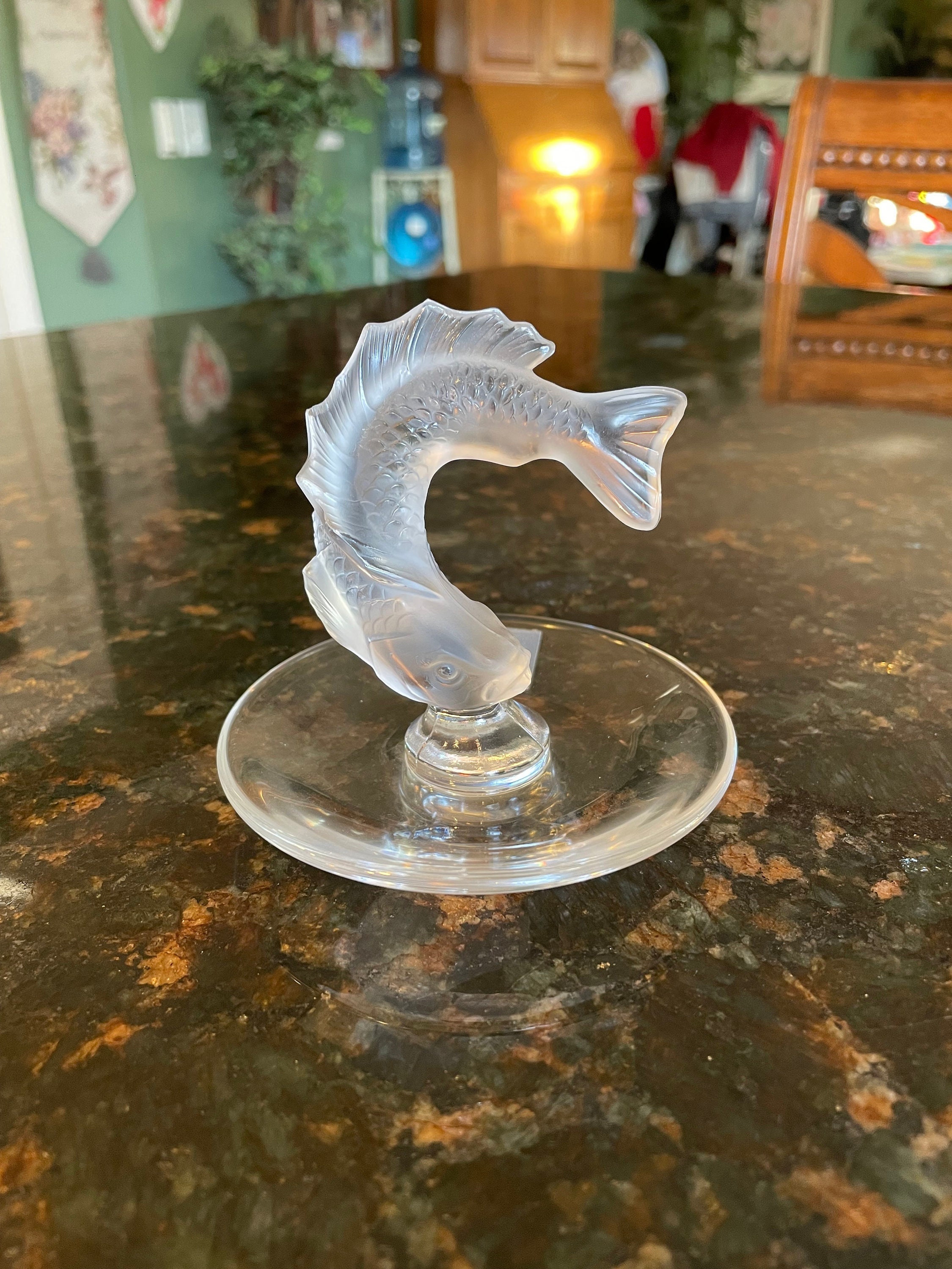 Lalique Crystal Clear & Frosted Satin Koi FISH Ring Dish Tray