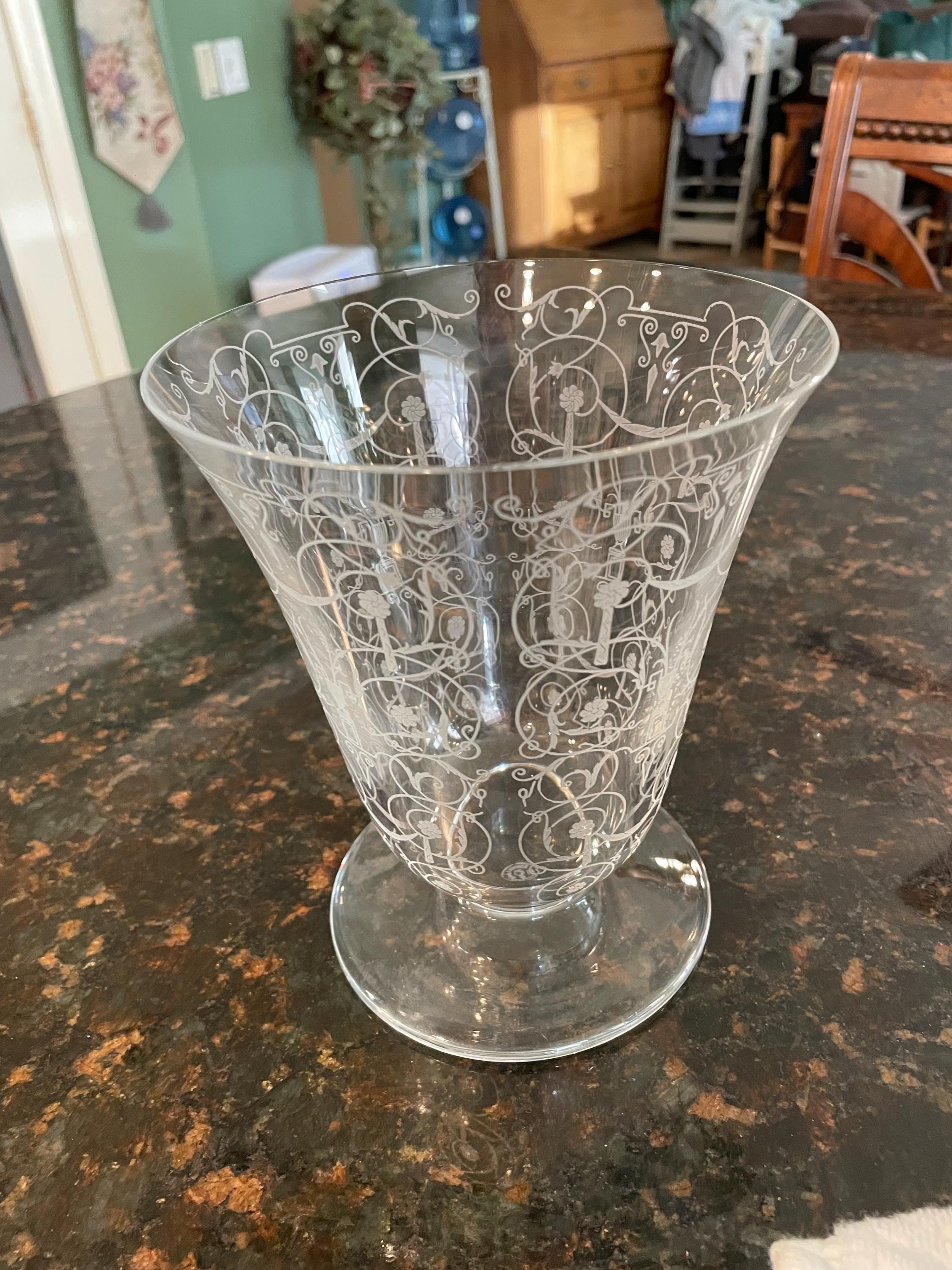 Rare BACCARAT Etched MICHELANGELO Crystal Vase ~ Signed ~ 7 Inch