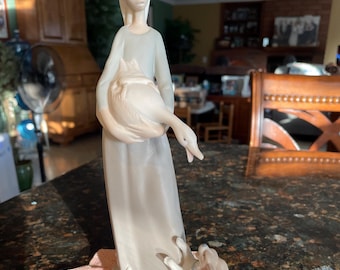 1999 Lladro NEW HORIZONS #6570 Glossy Figurine Inspirations