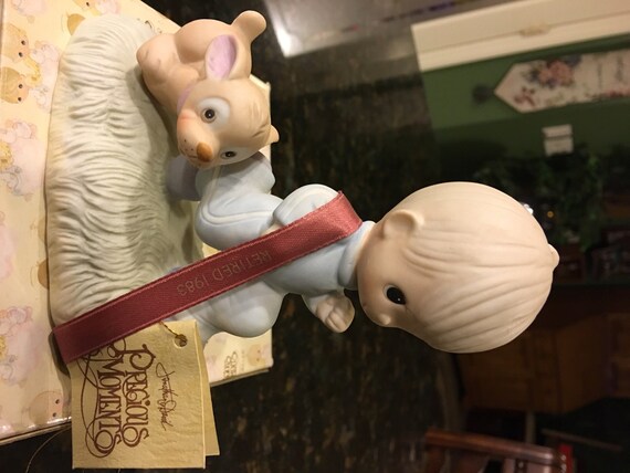 Original 1979 Precious Moments Retired Figurine ~ God display picture 2