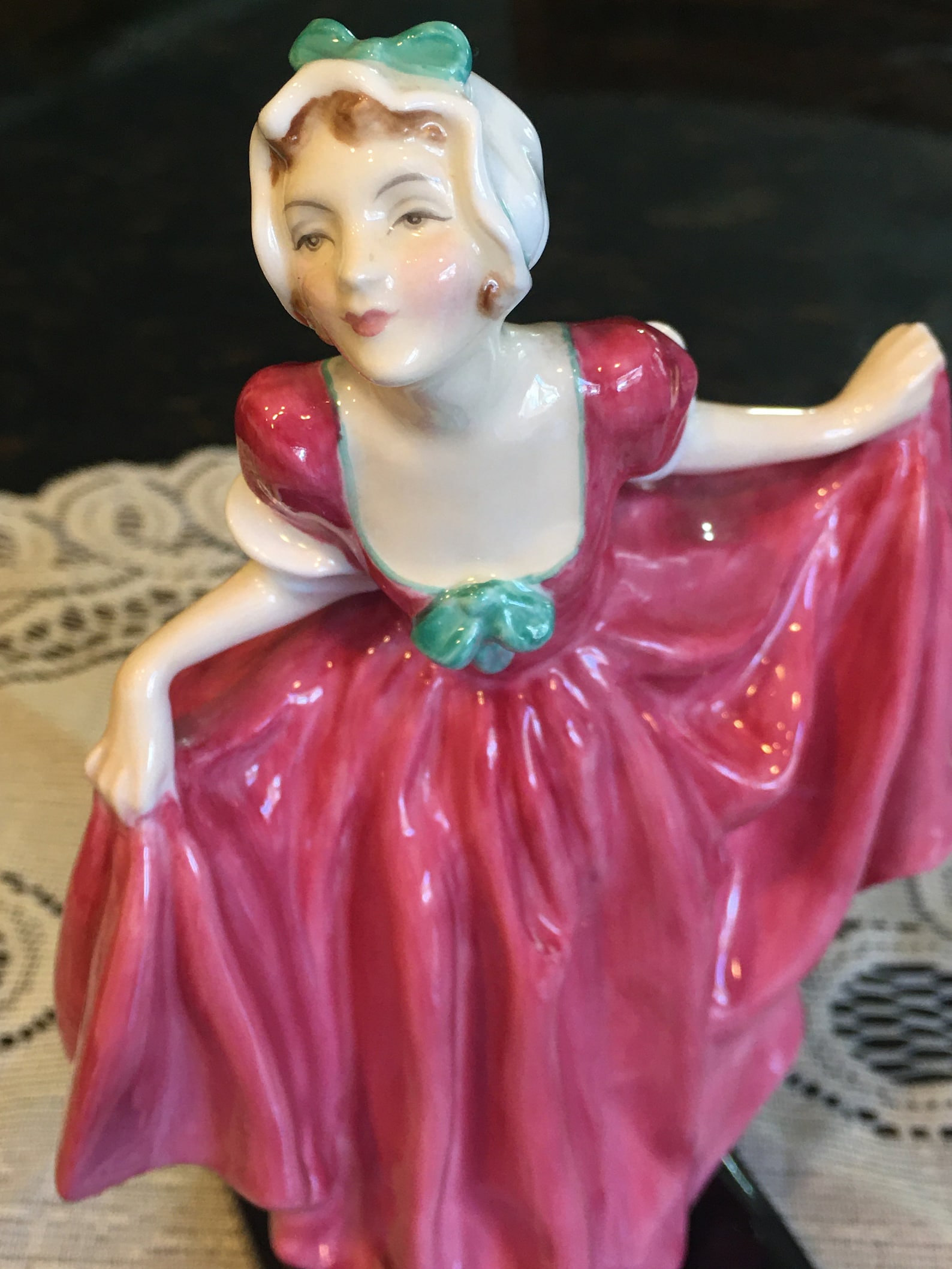 Rare Royal Doulton Figurine DELIGHT HN1772 19361945 Leslie Etsy