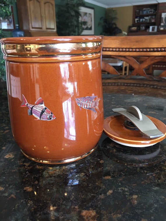 Royal Doulton (doulton Lambeth Actually) Fish Stoneware Tobacco Humidor  From 1940! ~ MINT! ~ 6 Inches Tall