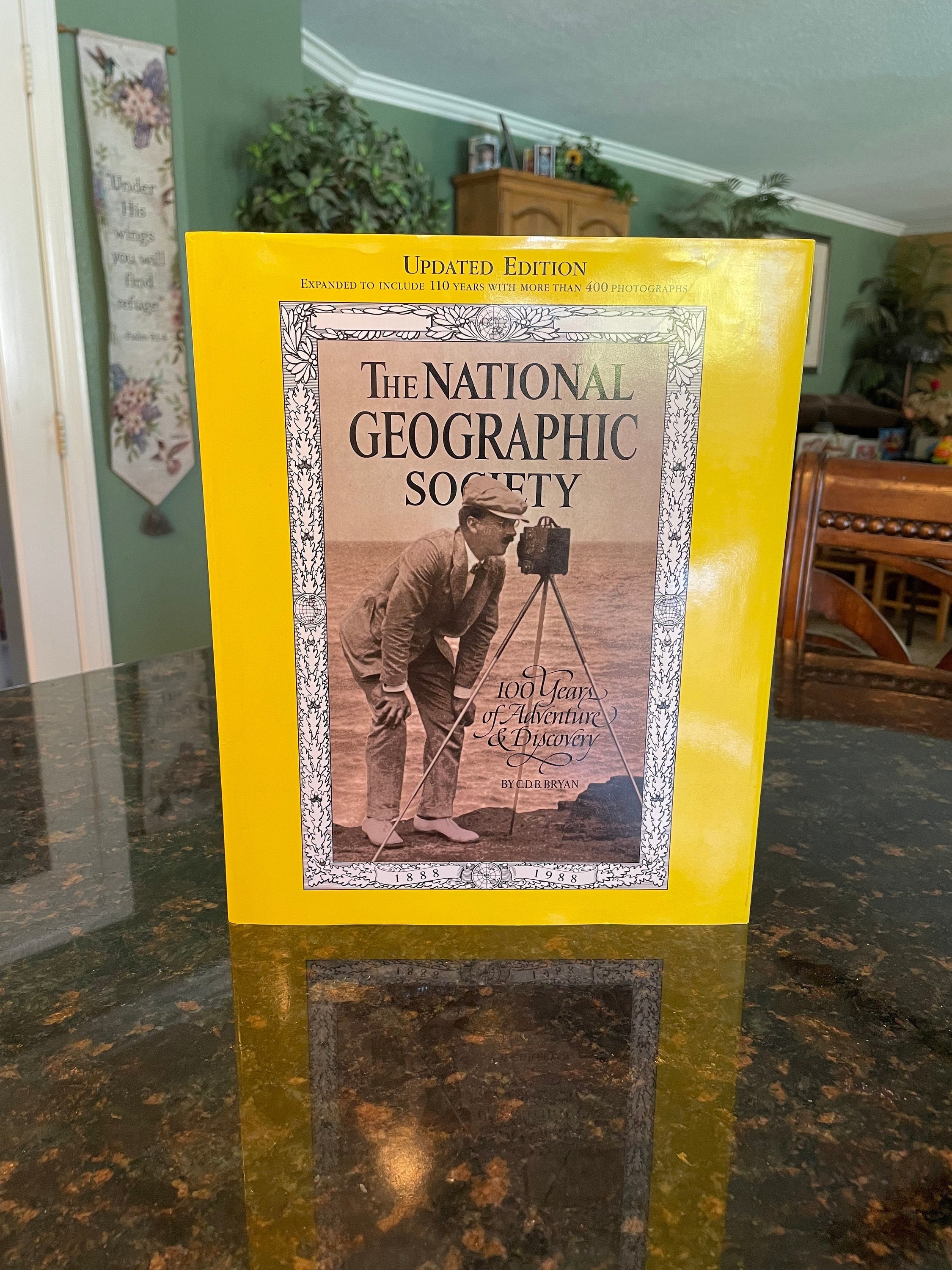 The National Geographic Society100年発見と冒険 il_fullxfull.3970371676_7vni.jpg