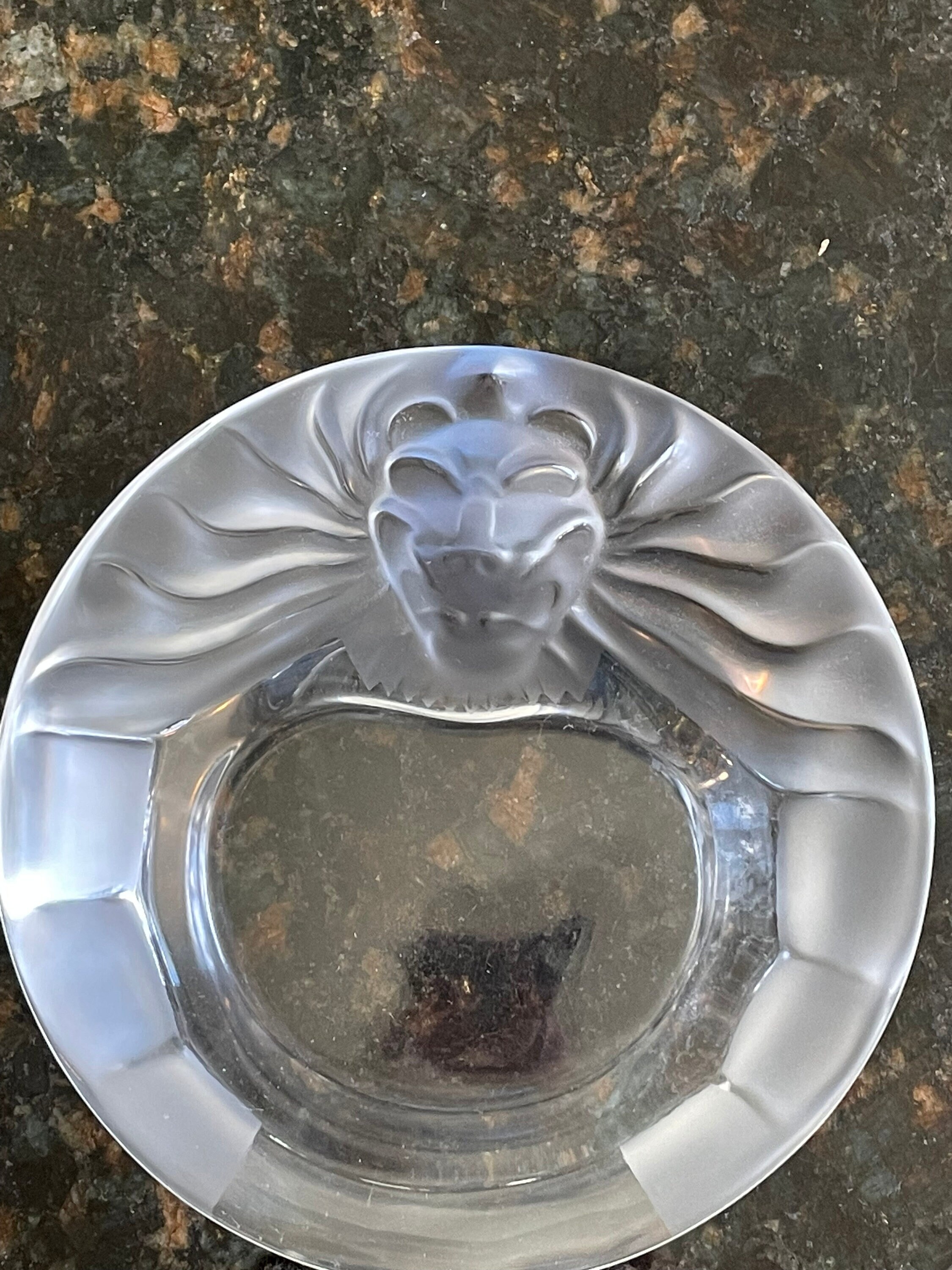 Rene LALIQUE Crystal “Teté de Lion” Ashtray Clear and