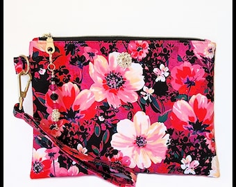 Floral Wristlet Purse, Spring Floral Purse, Floral Bag, Gift Item for Her, Clutch, Handbag, Wristlet Purse, Mother's Day Gift