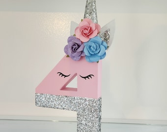 Numéros en papier mâché sur le thème de la licorne, accessoire photo, accessoire photo enfant, anniversaire licorne, accessoire photo d'âge, fracas de gâteau, décoration de table de gâteau