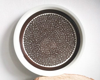 XL Arabia Finlandia FAENZA plato, Peter Winquistin, plato de servicio de flores marrones, plato de diseño Inkeri Seppälä, 1960s 60s mediados de siglo moderno
