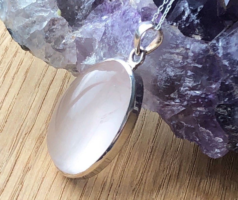 Stunning Large Cats Eye Rose Quartz 925 Sterling Silver Pendant.