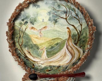 Schamanentrommel von Avalon – Göttin, Eule & Hase | Original spirituelles Kunstwerk von Rose Best