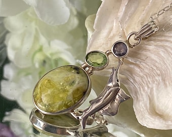 Natural Yellow Lizardite (meditation stone)Peridot & Amethyst Flying Fish 925 Sterling Silver Pendant.