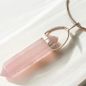 Rosenquarz Doppel Healing Crystal Point 925 Sterling Silber Anhänger.